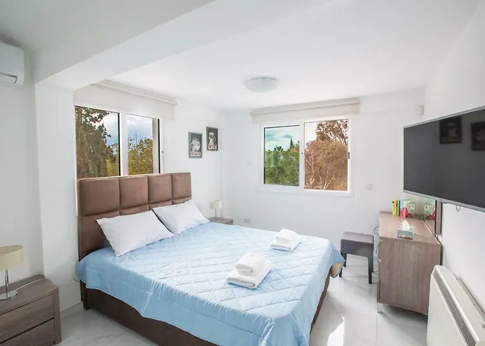 Konnos Hight * Protaras