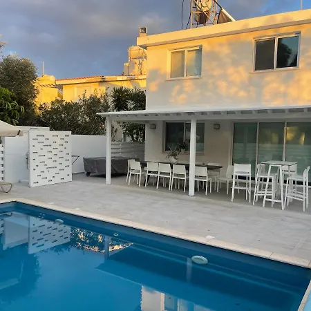 Konnos Hight Villa *