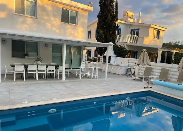 Villa Konnos Hight *